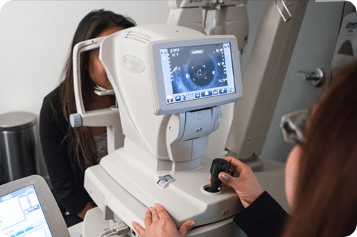 Analyse de la vue avec autorefracteur